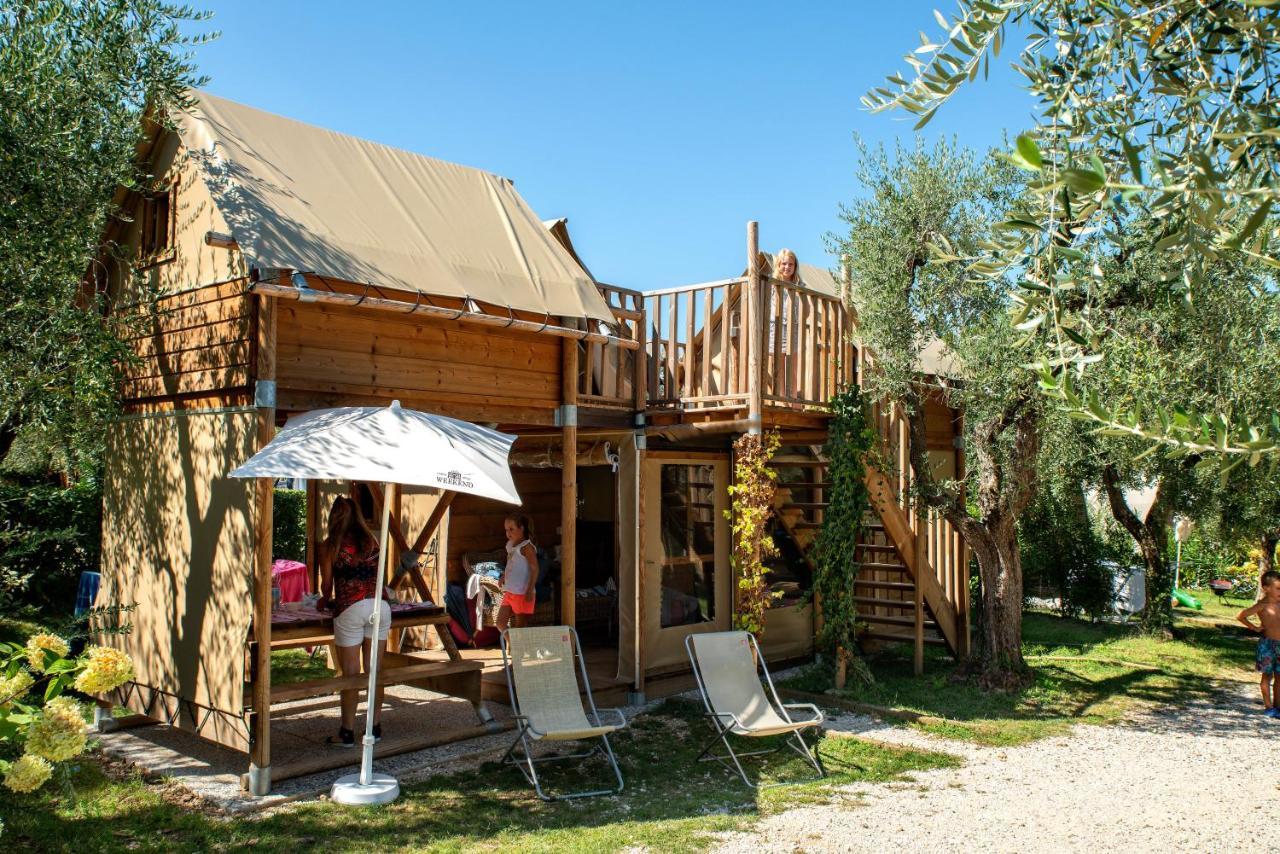 Weekend Glamping Resort San Felice del Benaco Dış mekan fotoğraf